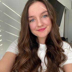 Meet your Posher, Isabella